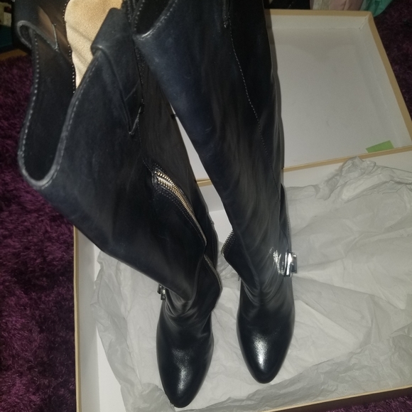 Knee high boot - Picture 11 of 11